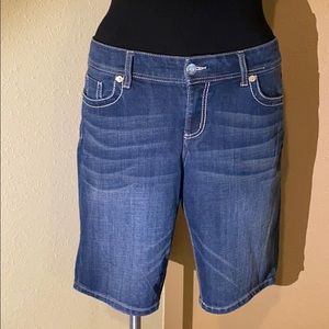 G.E.T Torrid denim shorts size 16